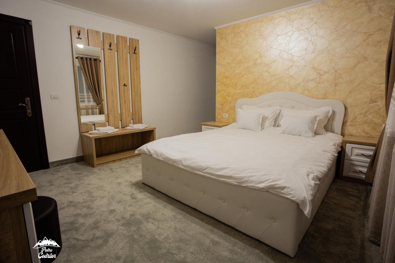 Piatra Codrilor Hotel Dorna-Arini Kültér fotó