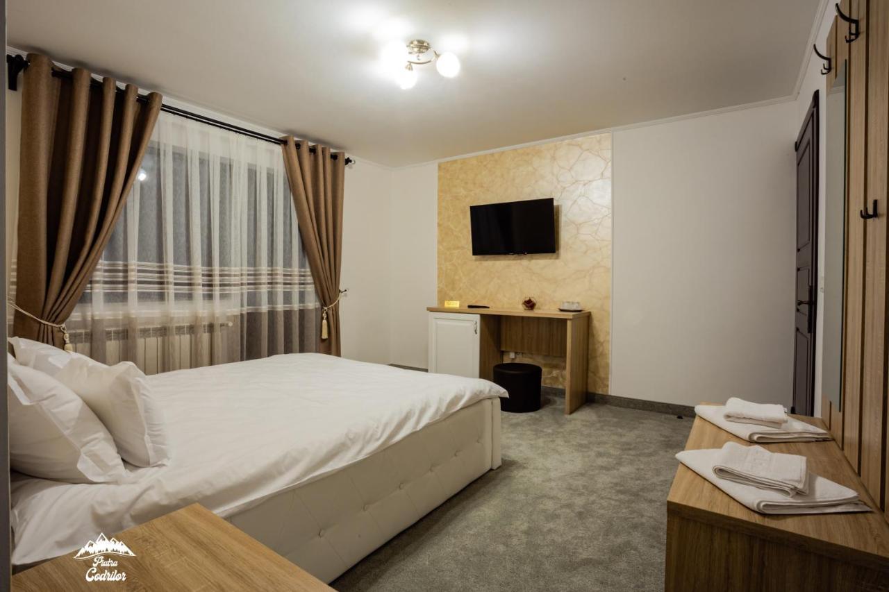 Piatra Codrilor Hotel Dorna-Arini Kültér fotó