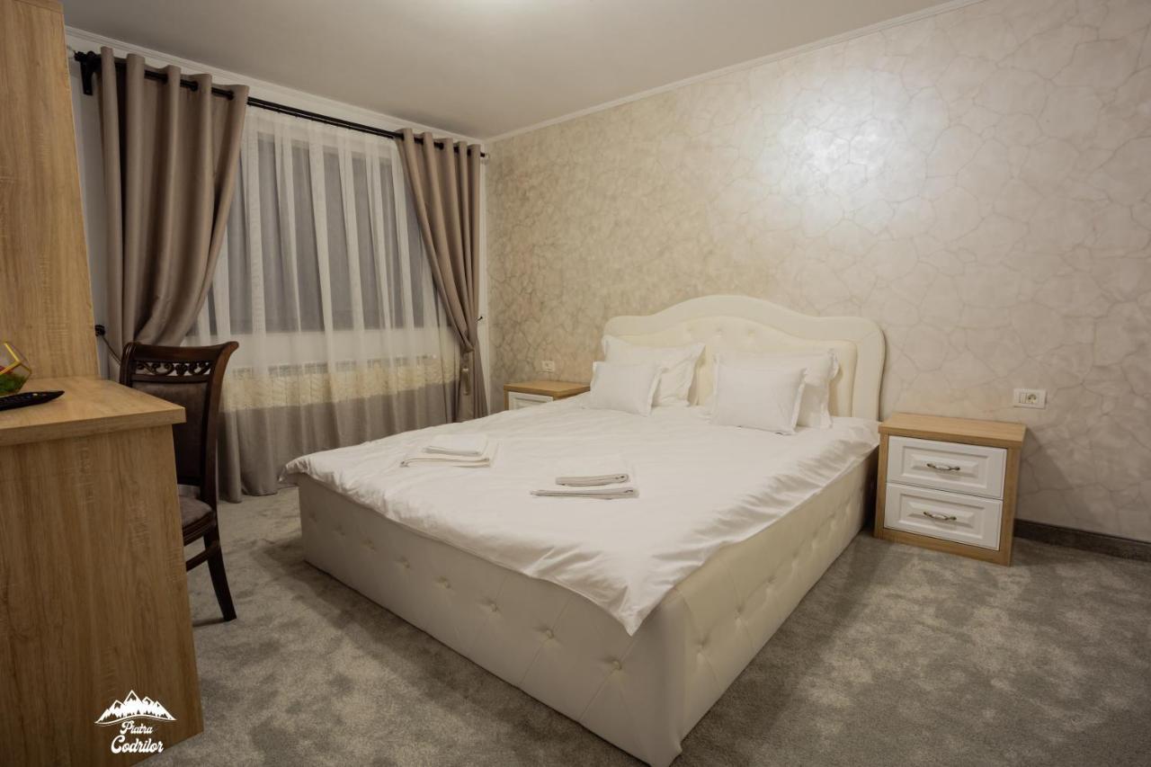 Piatra Codrilor Hotel Dorna-Arini Kültér fotó